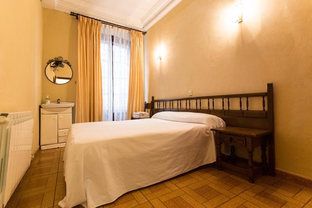 Pension Iberia Llanes Quarto foto