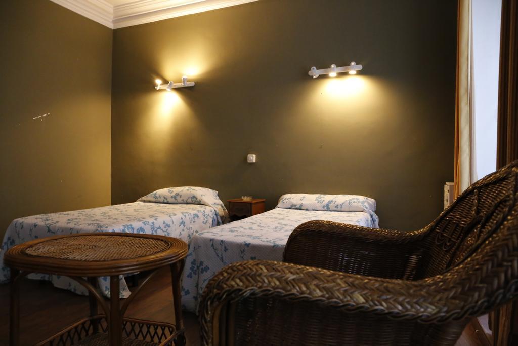 Pension Iberia Llanes Quarto foto